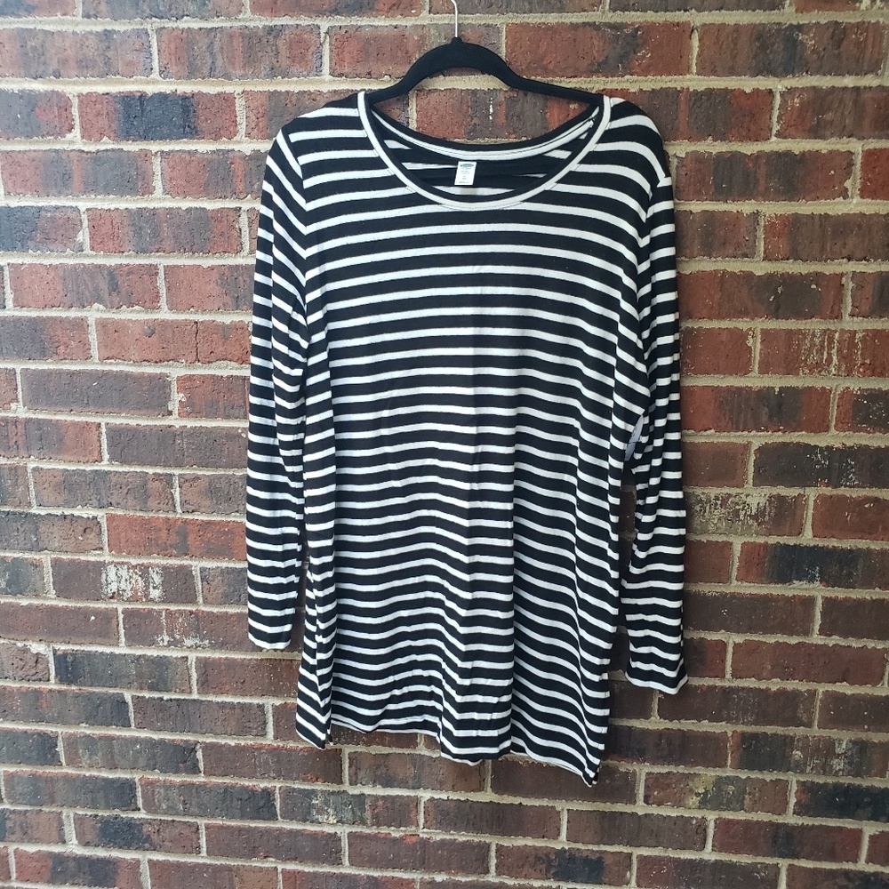 Old Navy Women's Maternity Shirt